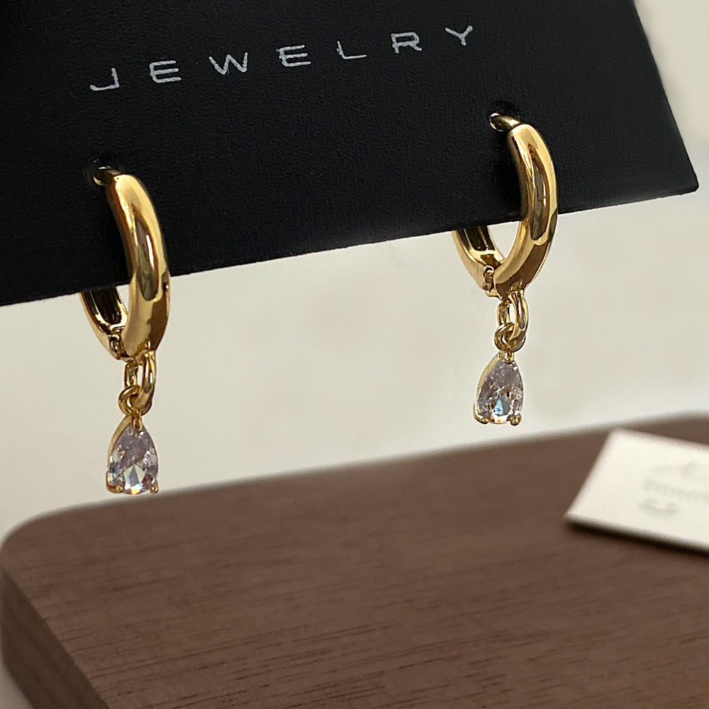 Celestia Sparkle Zircon Pendant – Timeless Elegance for Every Occasion