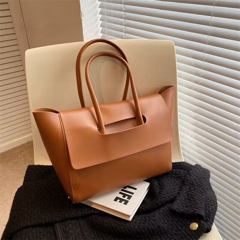 Women Shoulder Bag Large Capacity Simple Retro Handbag High Quality
