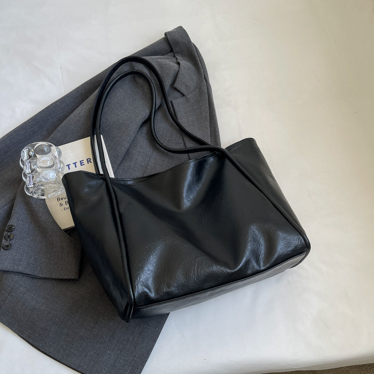 Soft Leather Shoulder Bag Large Capacity Bag For Women